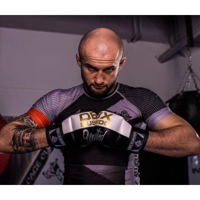 5. MMAsparring gloves S/M - Undefeated - Valor Series