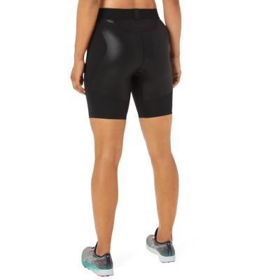 2. Asics Fujitrail Sprinter Short W 2012B928-003