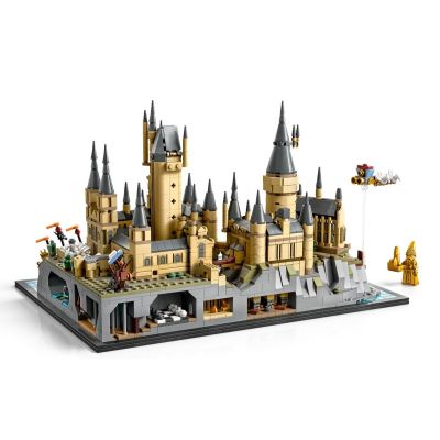 16. LEGO Harry Potter 76419 Hogwarts Castle and Grounds