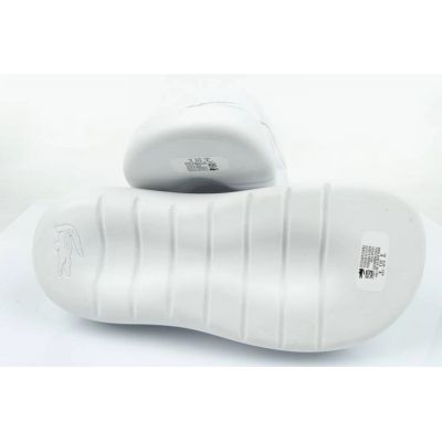 8. Lacoste Serve Slide W 0421G Flip-Flops