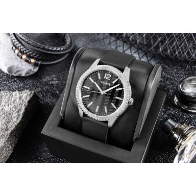 5. Men's Watch Guess Chip GW1063G1 + BOX