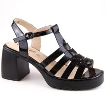 Vinceza W JAN277 black patent leather sandals