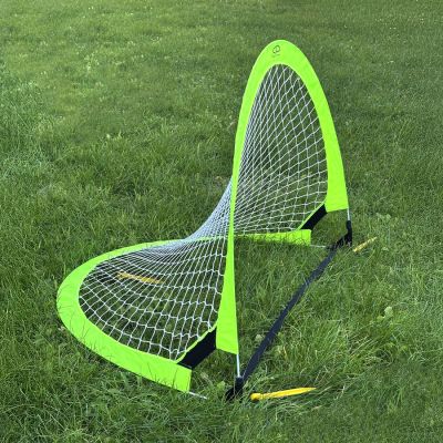 3. Pop-up soccer training goal - neon green (M) 120x80x80 cm