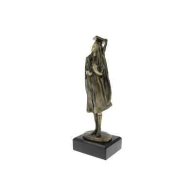 Tryumf „Female Graduate“ Trophy