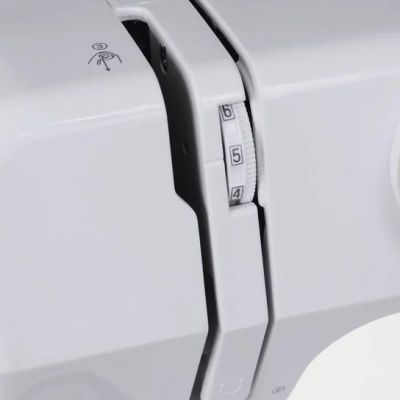 13. Singer M1005 sewing machine