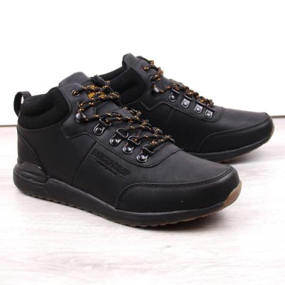 16. Bustagrip Leather Jogger Shoes MRM4A