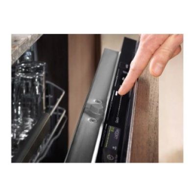 15. Built-in dishwasher ELECTROLUX EEM43200L