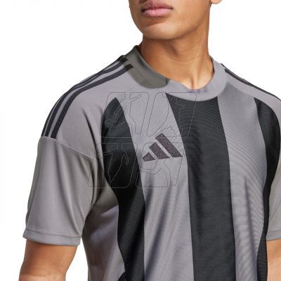 8. T-shirt adidas Striped 24 Jersey M IW2145