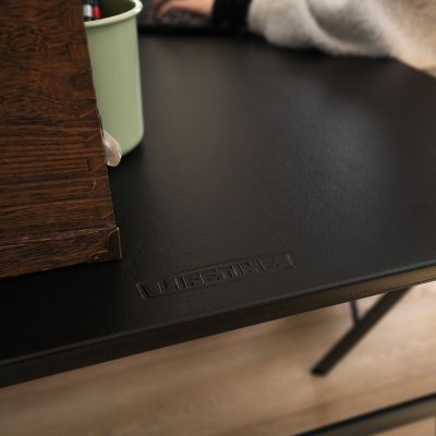 29. LIFETIME FOLDING DESK 152CM 80957