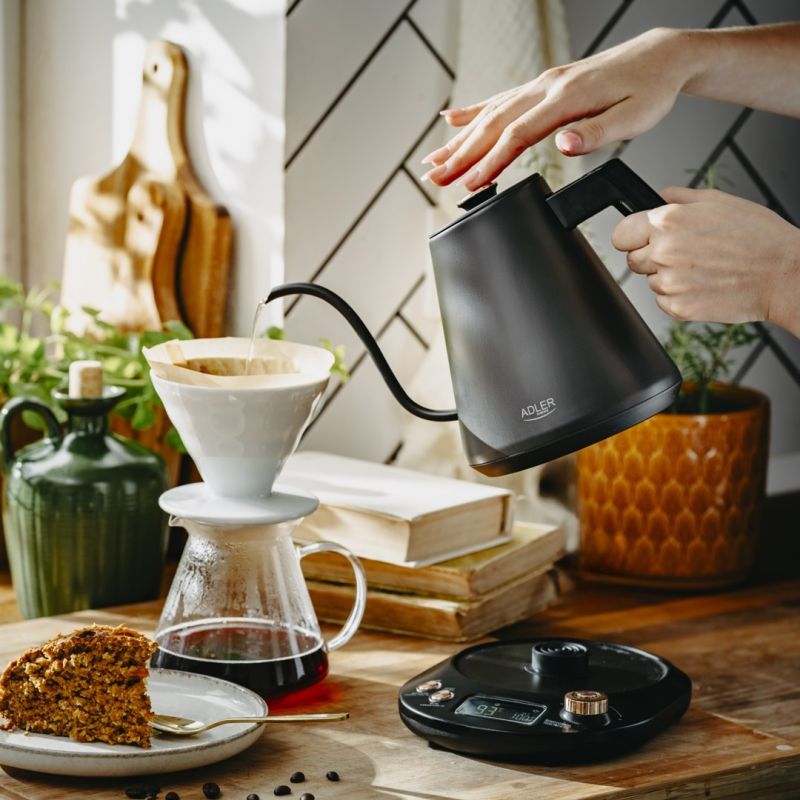 25. Electric Kettle ADLER AD 1349