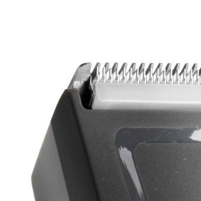 14. Babyliss E786E hair clipper (black)