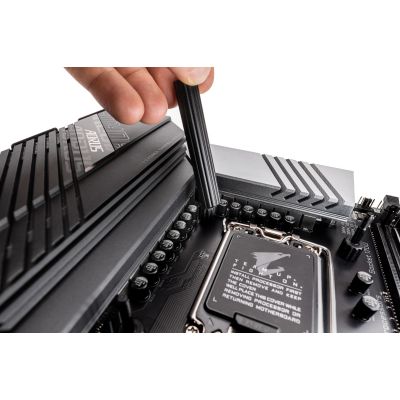 5. EK Water Blocks CR360 CPU AiO Water Cooling