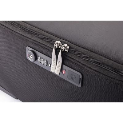 12. XD DESIGN TROLLEY BAG BLACK P705.771