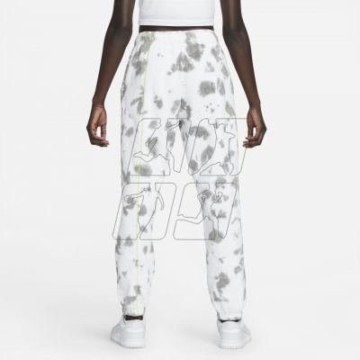 2. Nike Sportswear Pants W DM6363-029