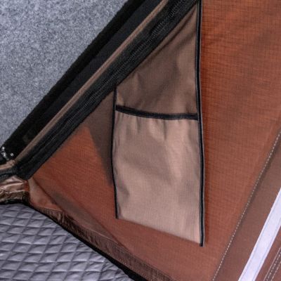 21. Offlander Triangle Rooftop Tent OFF_RTT_MANAM