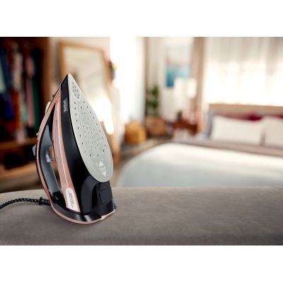 19. TEFAL FV 9845 Ultimate Pure 3200W Iron