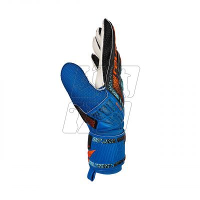 4. Reusch Attrakt Solid M 5570515 4467 Goalkeeper Gloves