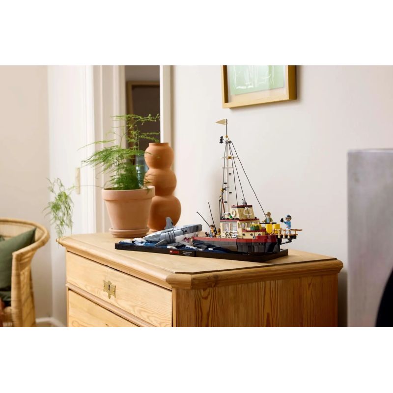 30. LEGO Ideas 21350 Jaws