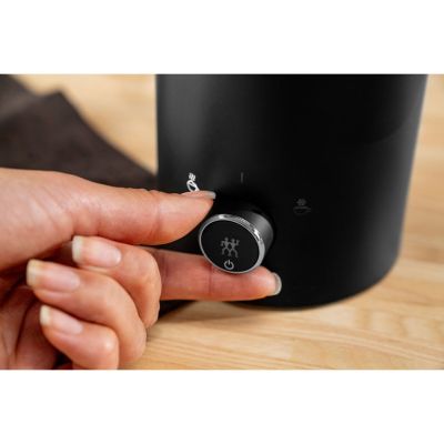 14. ZWILLING Enfinigy Milk Frother – Black
