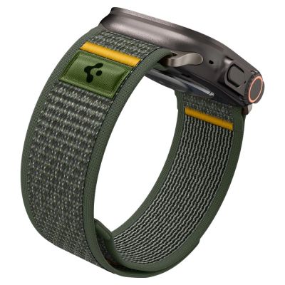 7. Spigen Athlex Air Strap for Apple Watch 44 / 45 / 46 / 49 mm - Green