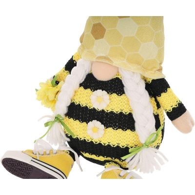 11. SQUARE GNOME SITTING BEE 35+6CM IN SNEAKERS SPRING DECORATION