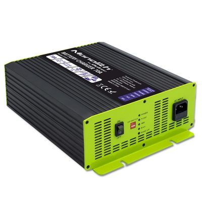 7. Qoltec Monolith 51917 intelligent professional charger for LiFePO4 AGM GEL SLA batteries | 70A | 12V | Fast charging