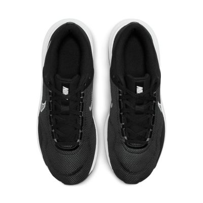4. Nike Legend Essential 3 Next Nature M DM1120-001 shoes