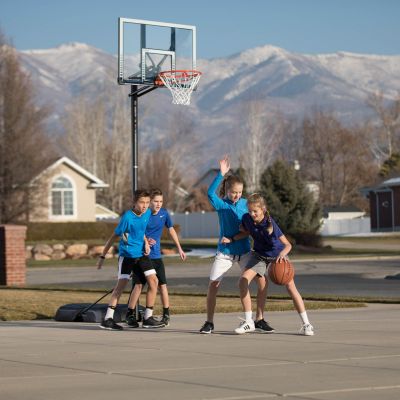 10. LIFETIME BOSTON 90001 Basketball Stand