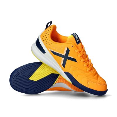 8. Munich Rondito Kid Kids' Indoor Football Shoes