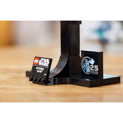 7. LEGO Star Wars 75377 The Invisible Hand