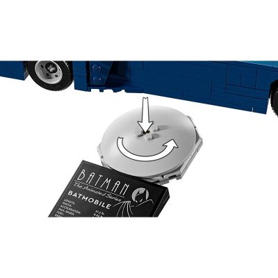 5. LEGO Super Heroes 76274 Batman with Batmobile vs. Harley Quinn and Mr. Freeze