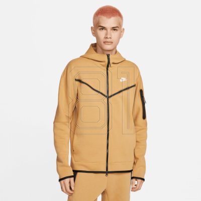 9. Nike Sportswear Tech Fleece M CU4489-722 sweatshirt