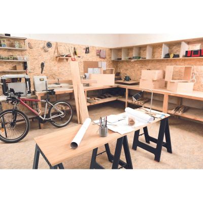 39. TITAN STAND KISTENBERG CONSTRUCTION STAND