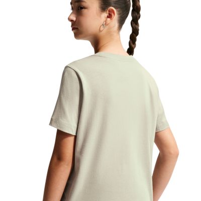5. Nike Sportswear Kids T-Shirt Green FZ5177 304