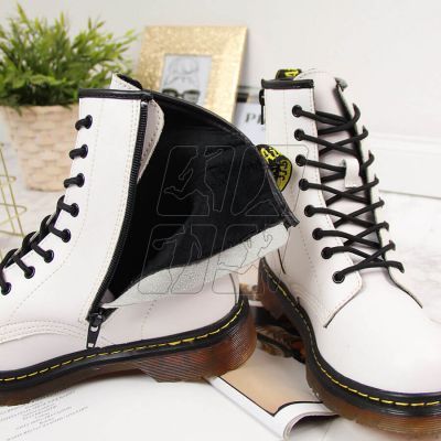 5. Insulated leather boots Filippo W PAW77B white