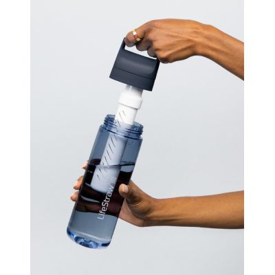 2. Lifestraw Go 2.0 Water Filter Bottle 22 oz (650 ml) - Nordic Noir