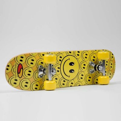 8. Skateboard UT-2406 HS-TNK-000009443