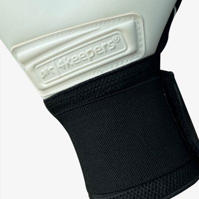 4. 4keepers Force V5.25 Wave NC Jr S961234 Goalkeeper Gloves