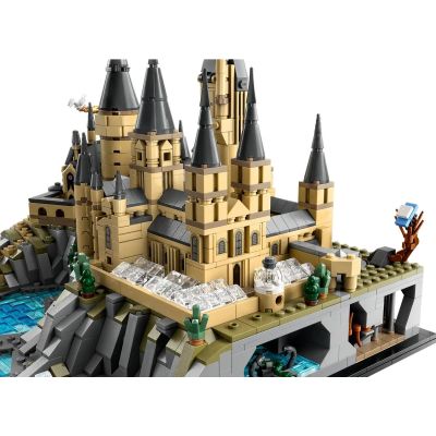 12. LEGO Harry Potter 76419 Hogwarts Castle and Grounds