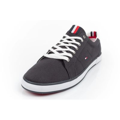 18. Tommy Hilfiger sneakers M FM0FM00596403