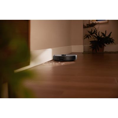 27. Roborock Qrevo 5AE black cleaning robot