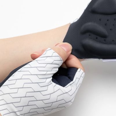 5. Rockbros MTB cycling gloves size: M - white and black