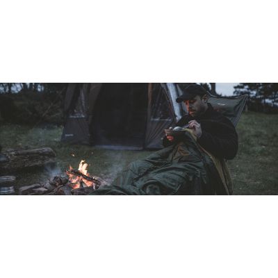 4. Easy Camp 240220 Regular Green Camping Blanket