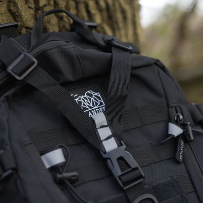 19. Offlander Survival Trekker 25L Backpack OFF_CACC_34BK