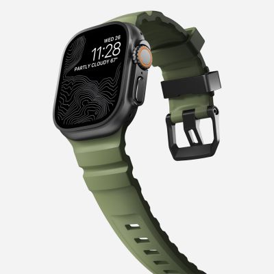 7. Nomad Rocky Point Band Black Leather, Titanium