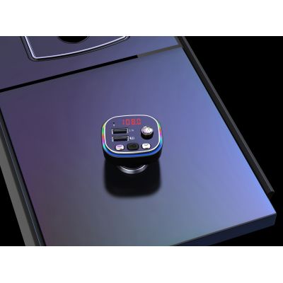 8. VAKOSS CAR TRANSMITTER RGB/ FM/ BLUETOOTH/ USB / 3.1A TC-B439
