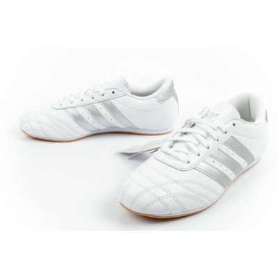 8. Adidas women's sports shoes Taekwondo Lace white fashionable leather