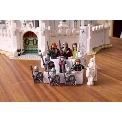 22. LEGO Icons 11377 - The Lord of the Rings: Minas Tirith