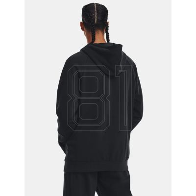 10. Under Armor M 1379758-001 sweatshirt