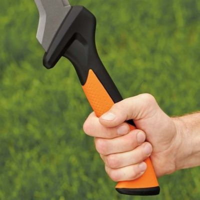 10. FISKARS Solid axe-machete